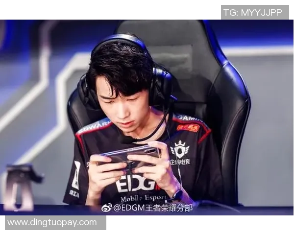 EDG在冠军杯中的节奏表现分析与战术解读